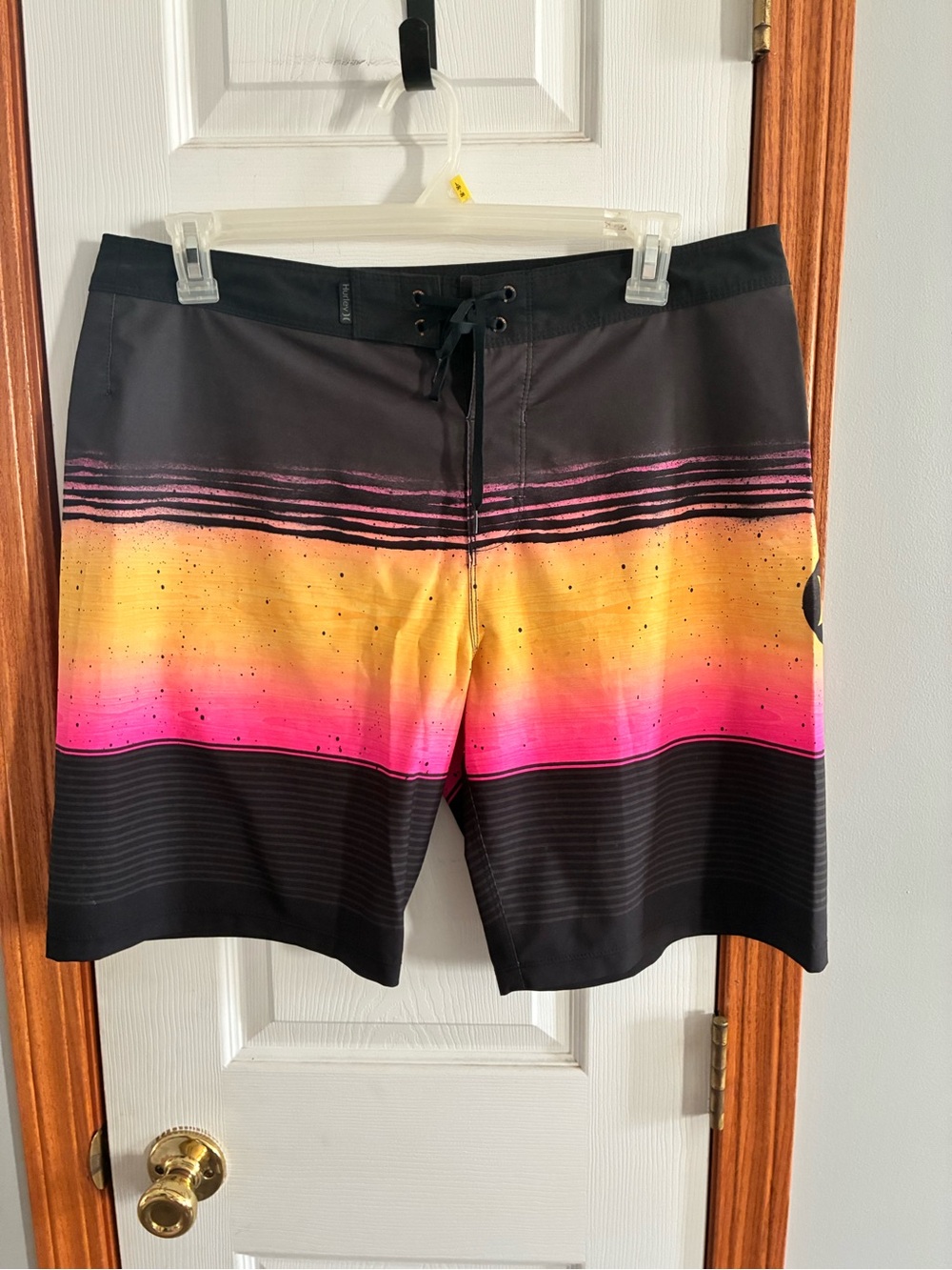 Hurley Phantom Overspray Board Shorts- size 34